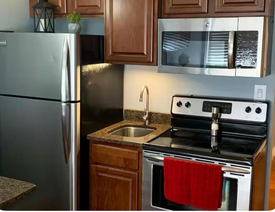 Condo Close To Stadium And Free Parking 諾克斯維爾 外观 照片